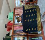 TENUN SONGKET MOTIF BUNGA KEKWA